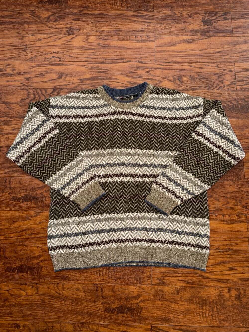 Vintage Jantzen Sport Striped Chevron Knit Sweater Size XL